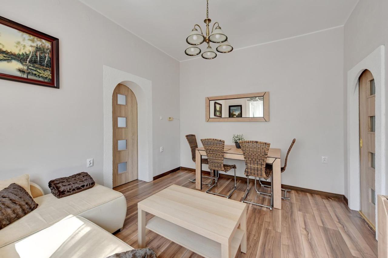 Oliwa House By Platinium Lofts Villa กดัญสก์ ภายนอก รูปภาพ