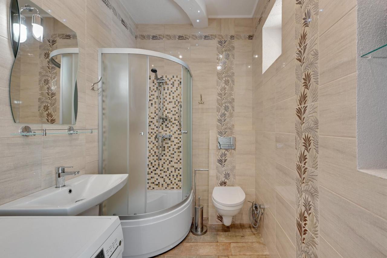 Oliwa House By Platinium Lofts Villa กดัญสก์ ภายนอก รูปภาพ